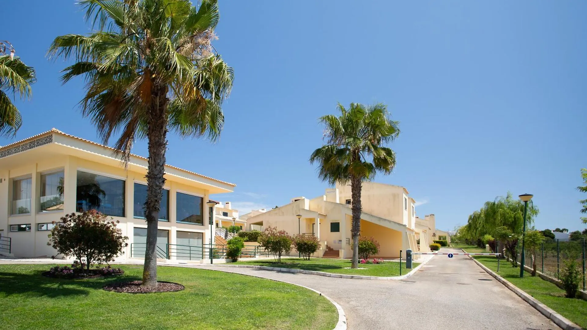 Glenridge Resort By Albufeira Rental 3*,  Portugal